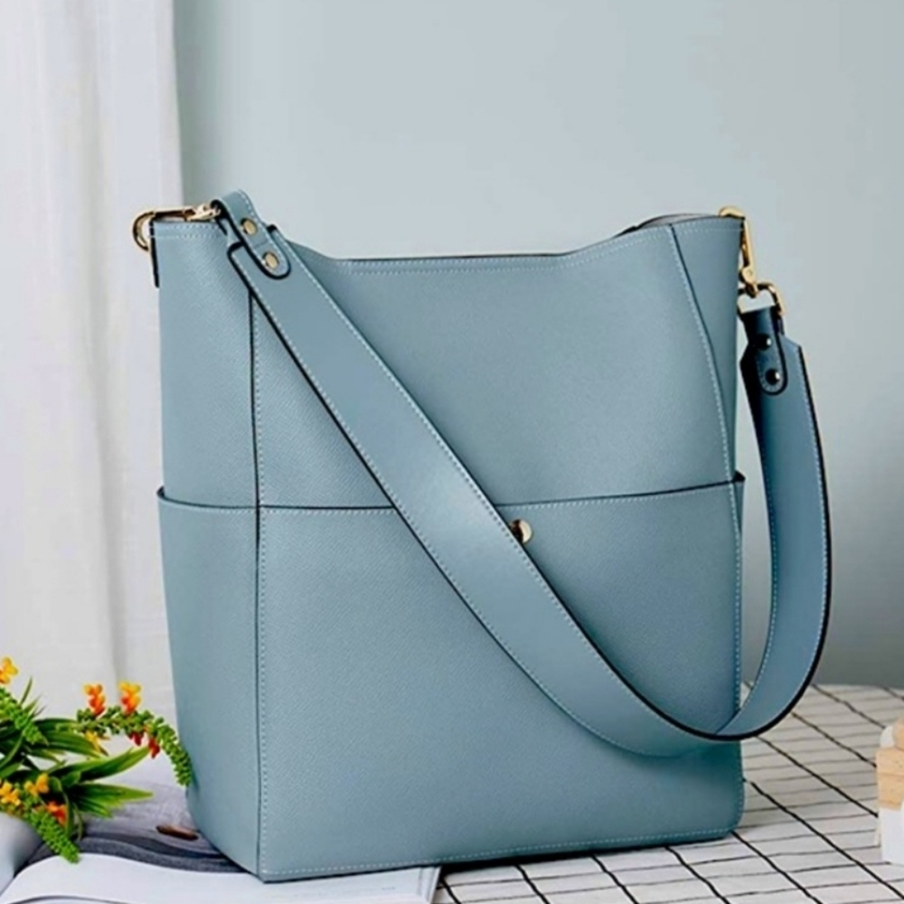 Bostonian purse